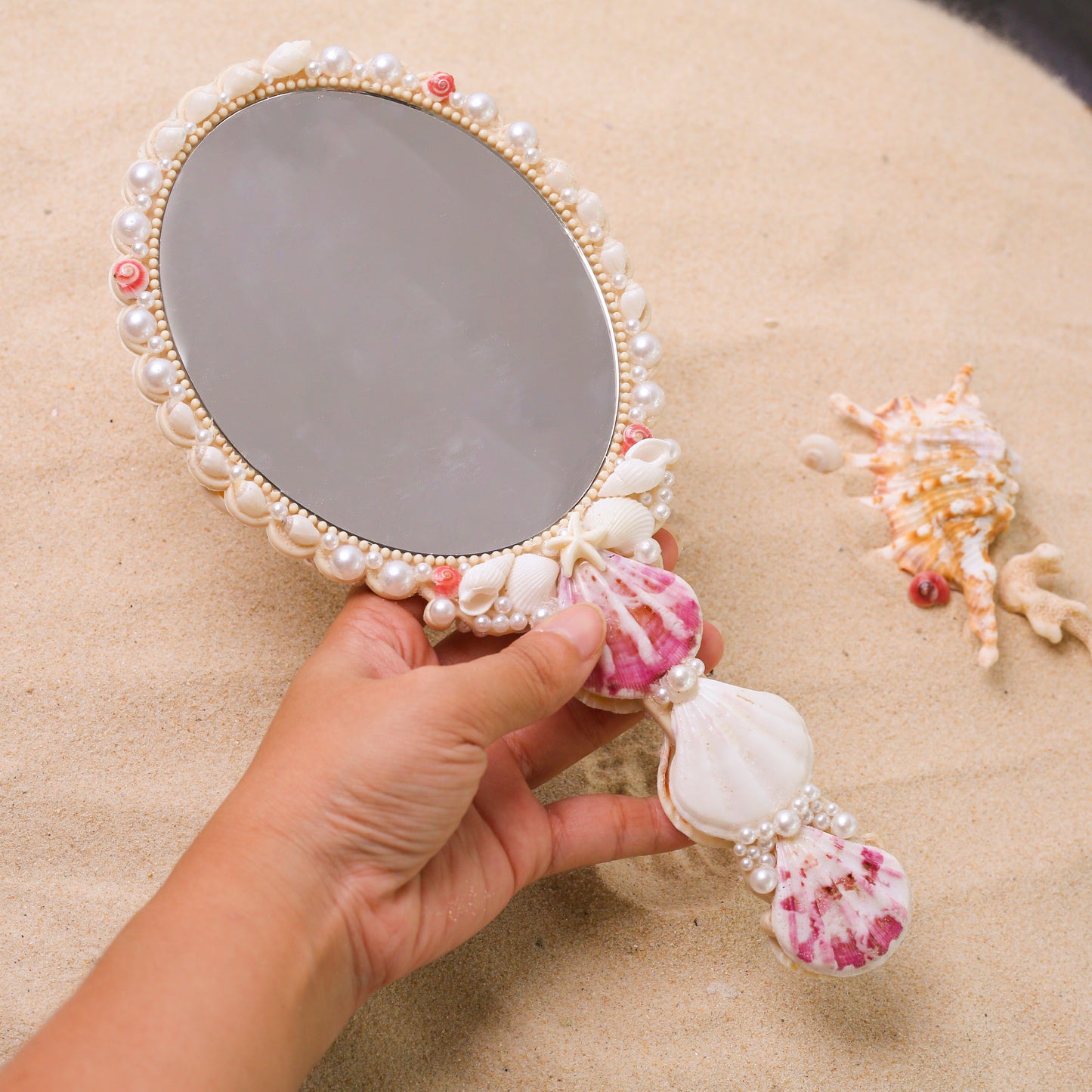 Seashell Handle Mirror