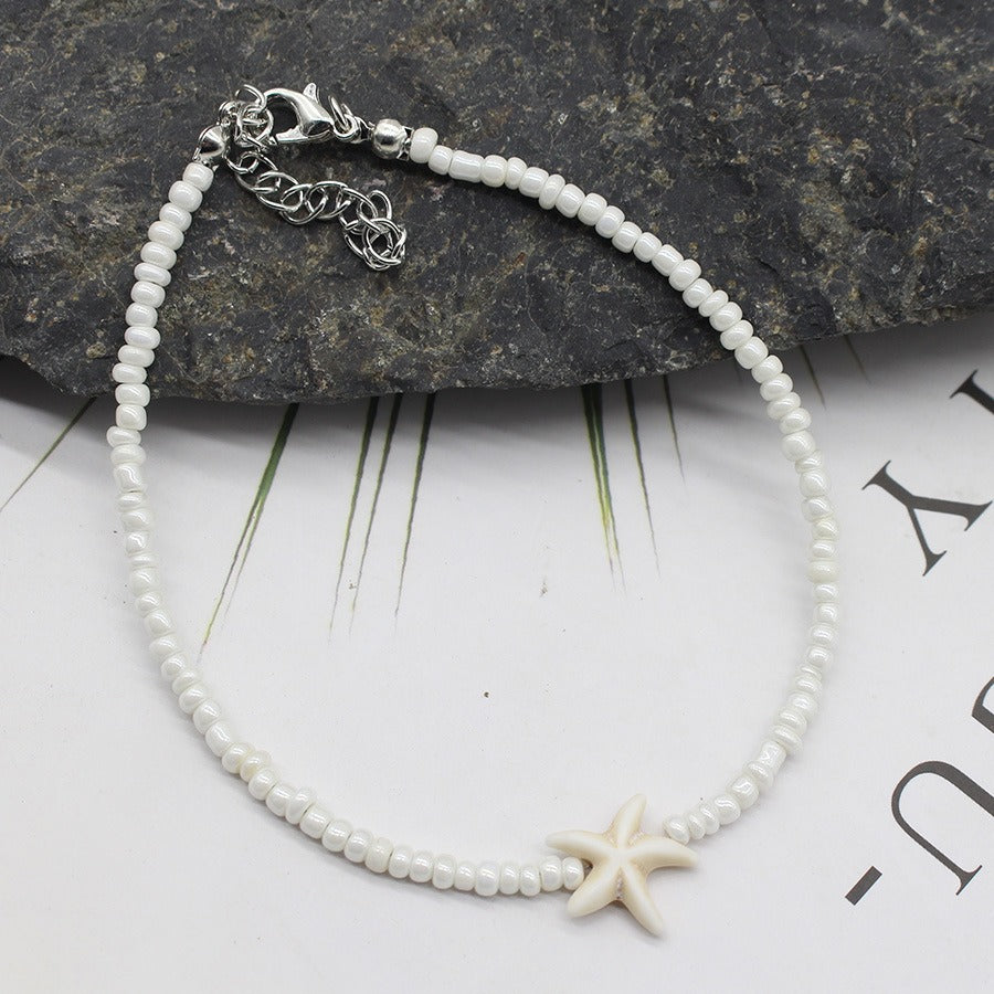 Minimalist White Beaded Necklace with Starfish Pendant – Handmade Jewelry