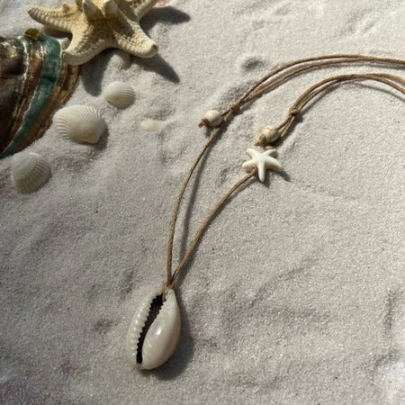 Handmade Natural Seashell Pendant Necklace – Adjustable Cord