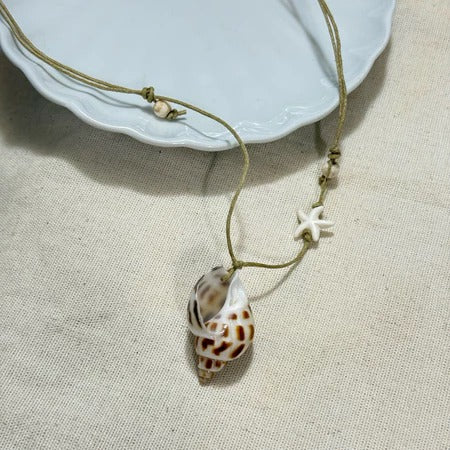 Handmade Natural Seashell Pendant Necklace – Adjustable Cord